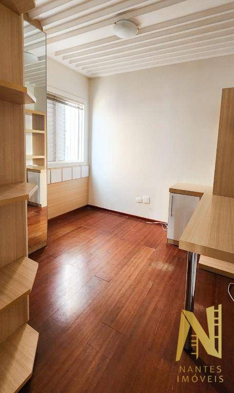 Apartamento à venda com 3 quartos, 74m² - Foto 11