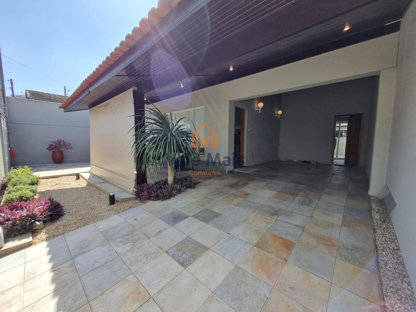 Casa à venda com 3 quartos, 197m² - Foto 4