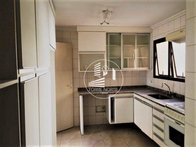 Apartamento à venda com 4 quartos, 140m² - Foto 10