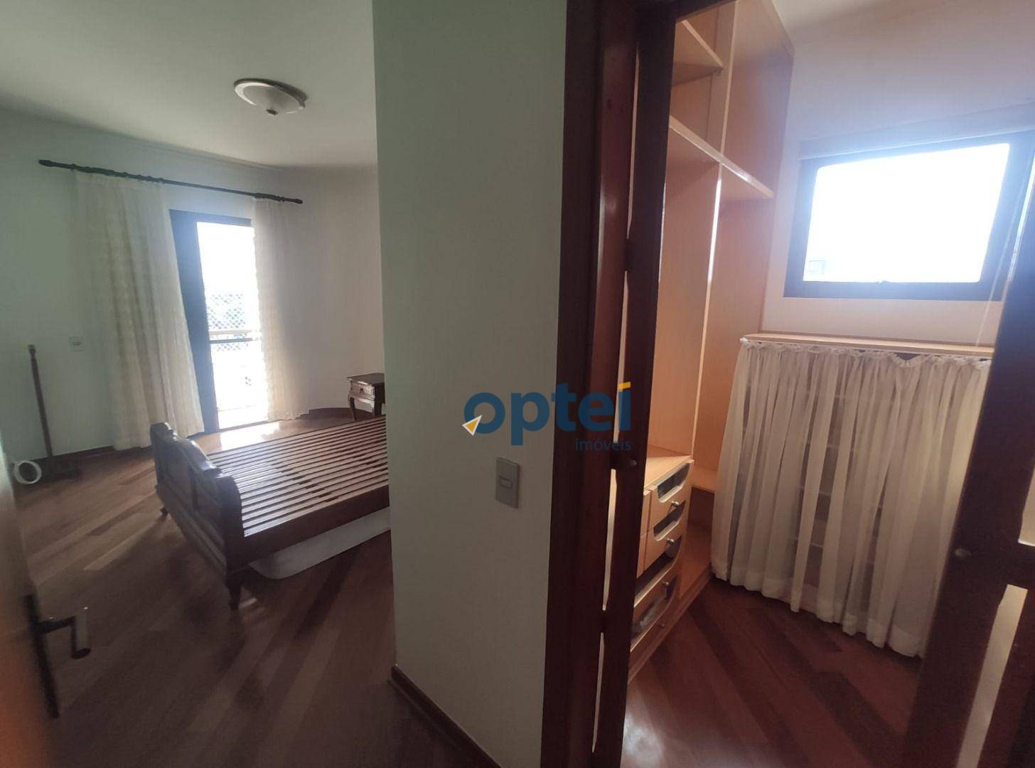 Apartamento à venda com 4 quartos, 210m² - Foto 17