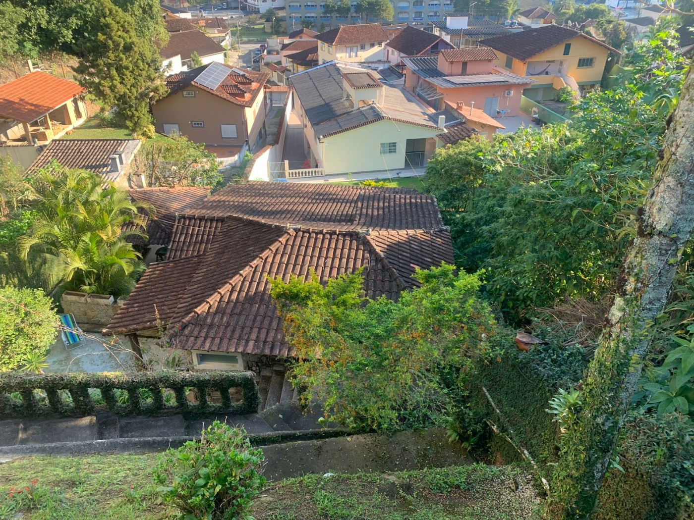 Casa à venda com 2 quartos, 90m² - Foto 2
