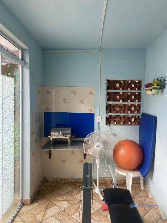 Casa à venda com 4 quartos, 199m² - Foto 12