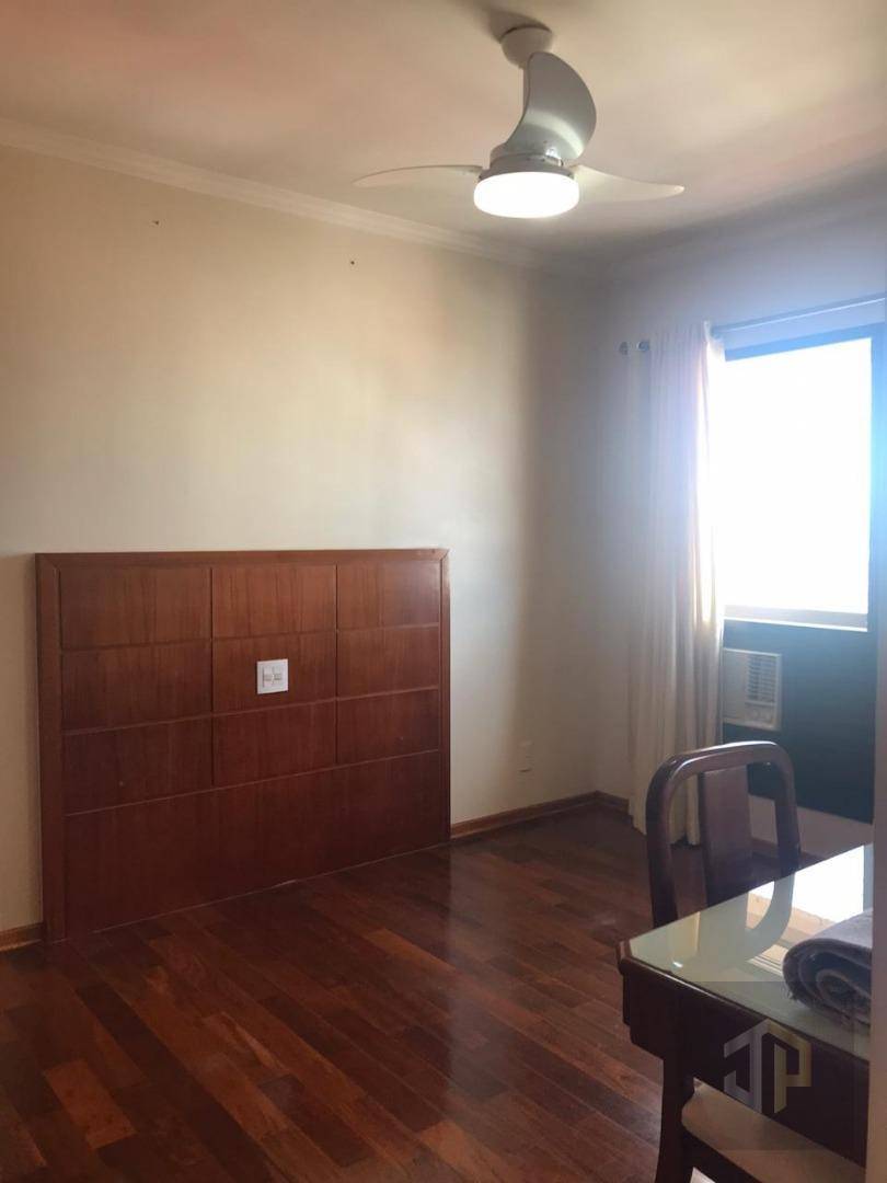 Apartamento à venda com 3 quartos, 213m² - Foto 24