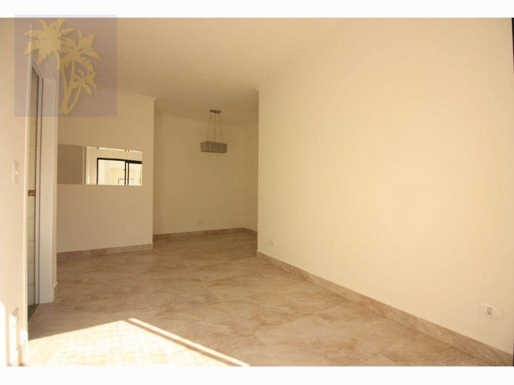 Apartamento para alugar com 3 quartos, 70m² - Foto 2