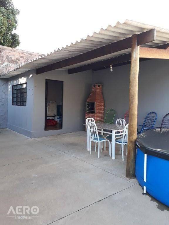 Casa à venda com 3 quartos, 150m² - Foto 3