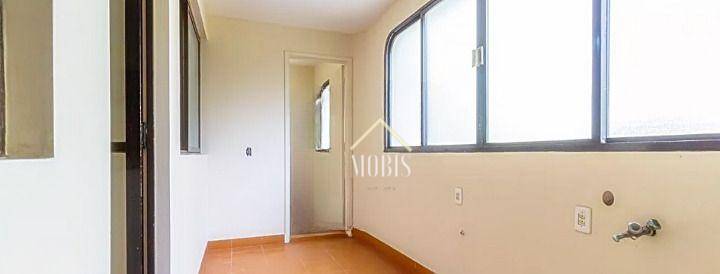 Apartamento à venda com 3 quartos, 136m² - Foto 32