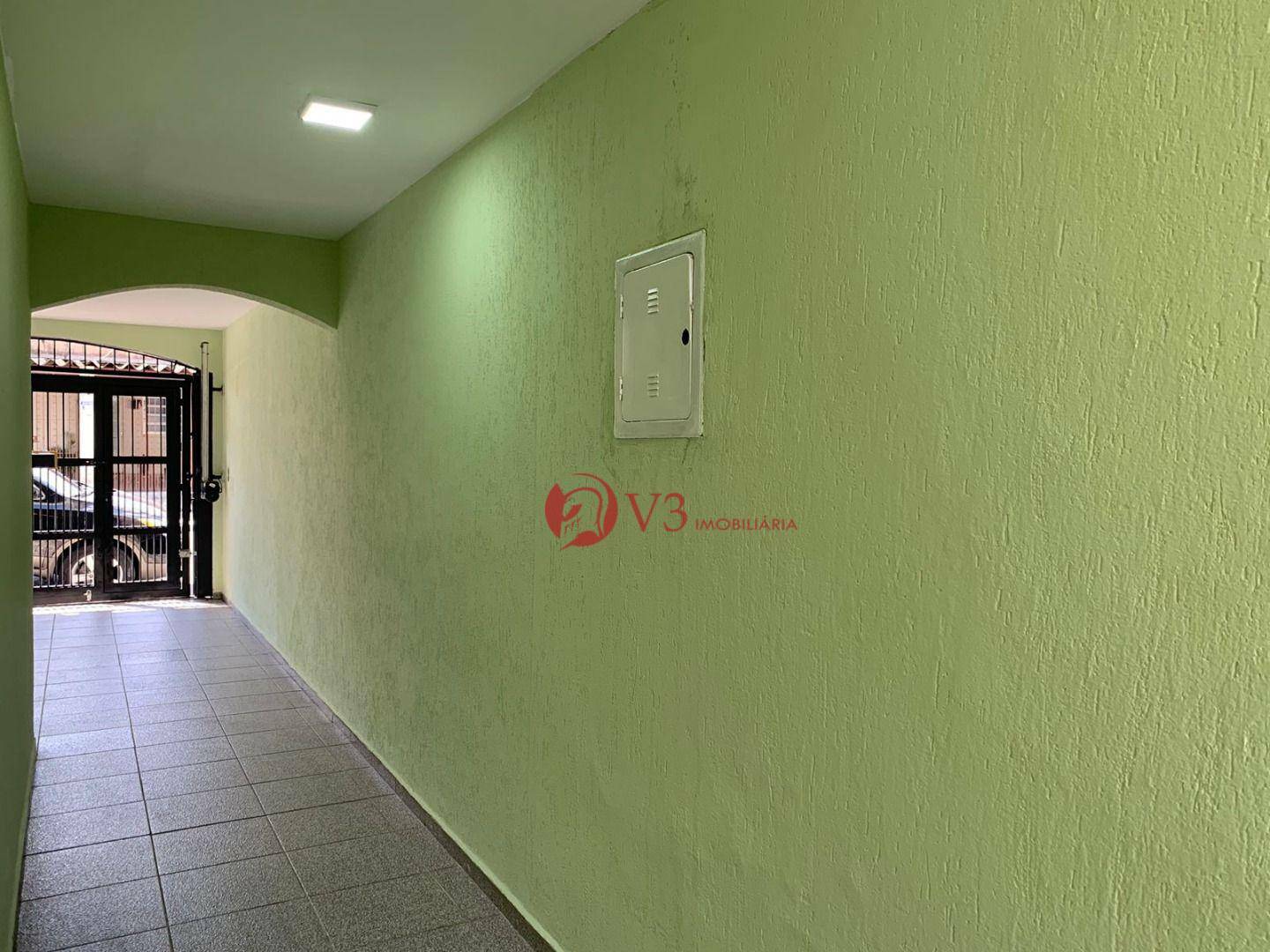 Sobrado à venda e aluguel com 3 quartos, 250m² - Foto 11