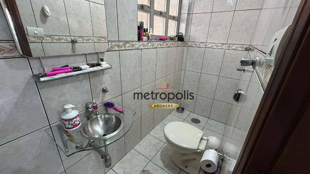 Sobrado à venda com 3 quartos, 247m² - Foto 8