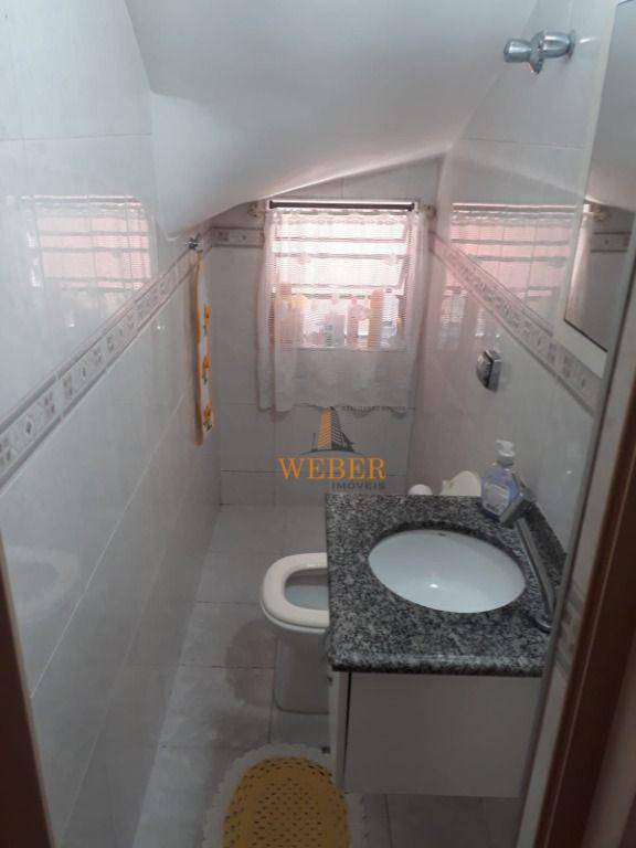 Sobrado à venda com 2 quartos, 75m² - Foto 4