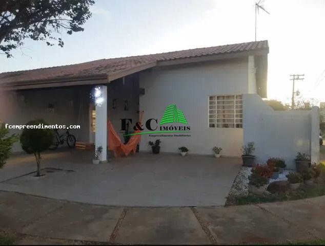 Casa de Condomínio à venda com 3 quartos, 259m² - Foto 2