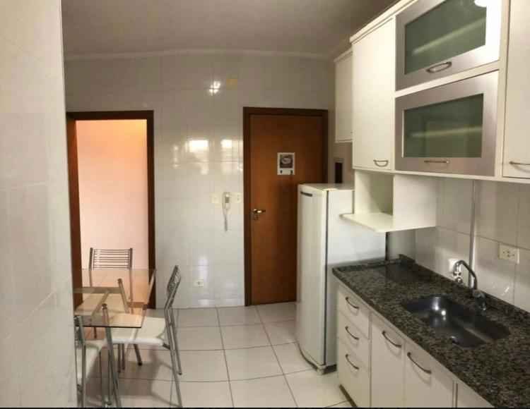 Apartamento à venda com 2 quartos, 78m² - Foto 3