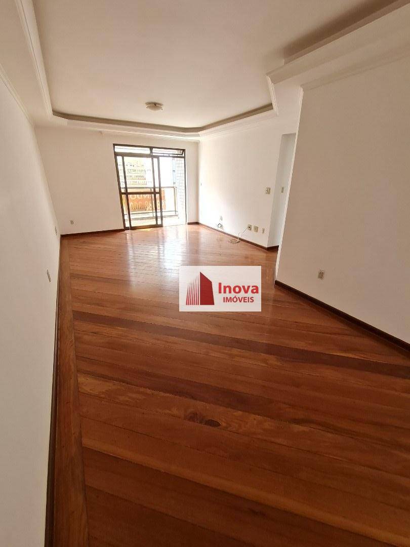 Apartamento à venda com 3 quartos, 140m² - Foto 6