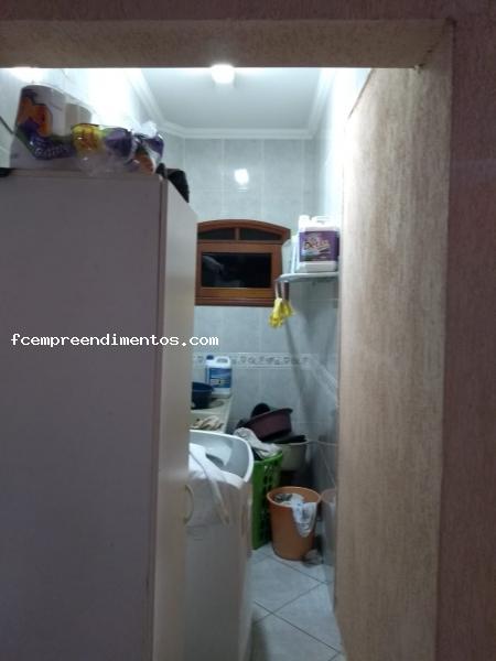 Sobrado à venda com 3 quartos, 140m² - Foto 2