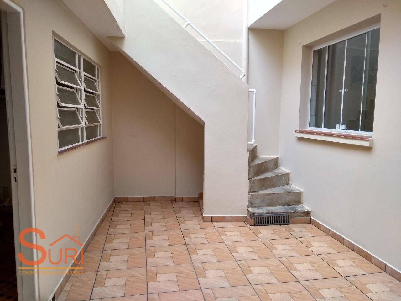 Sobrado à venda com 3 quartos, 128m² - Foto 2