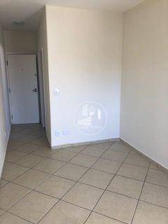 Apartamento à venda com 2 quartos, 63m² - Foto 8