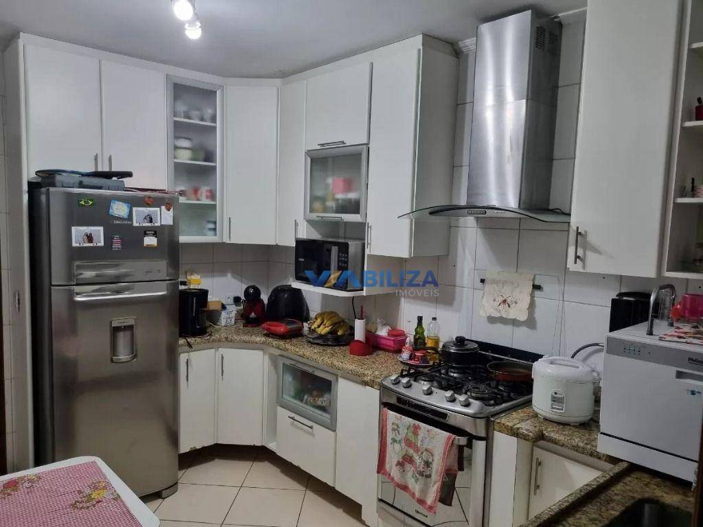 Sobrado à venda com 3 quartos, 150m² - Foto 3