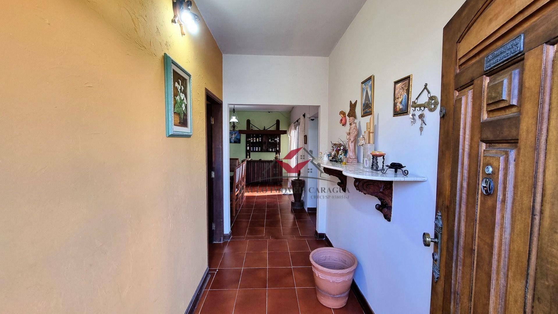 Casa à venda com 4 quartos, 246m² - Foto 2