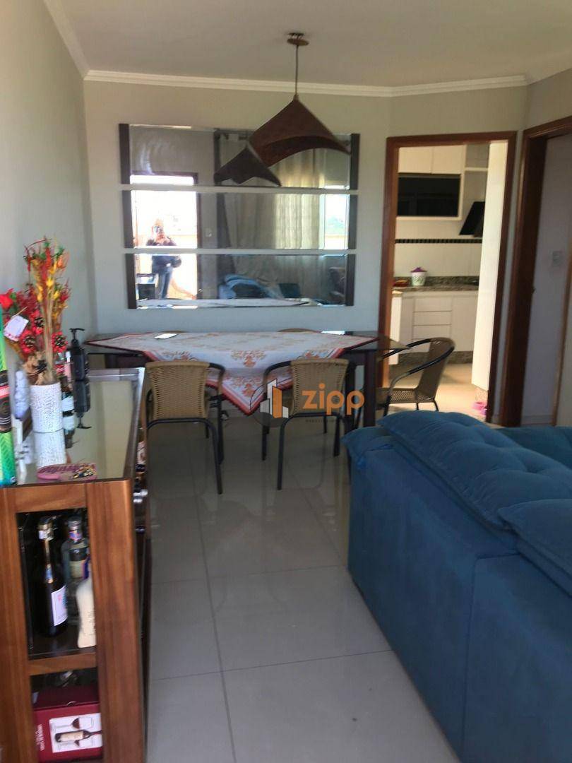 Sobrado à venda com 3 quartos, 160m² - Foto 2