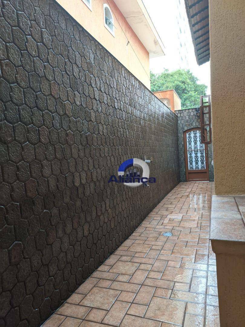 Sobrado à venda e aluguel com 3 quartos, 165m² - Foto 8