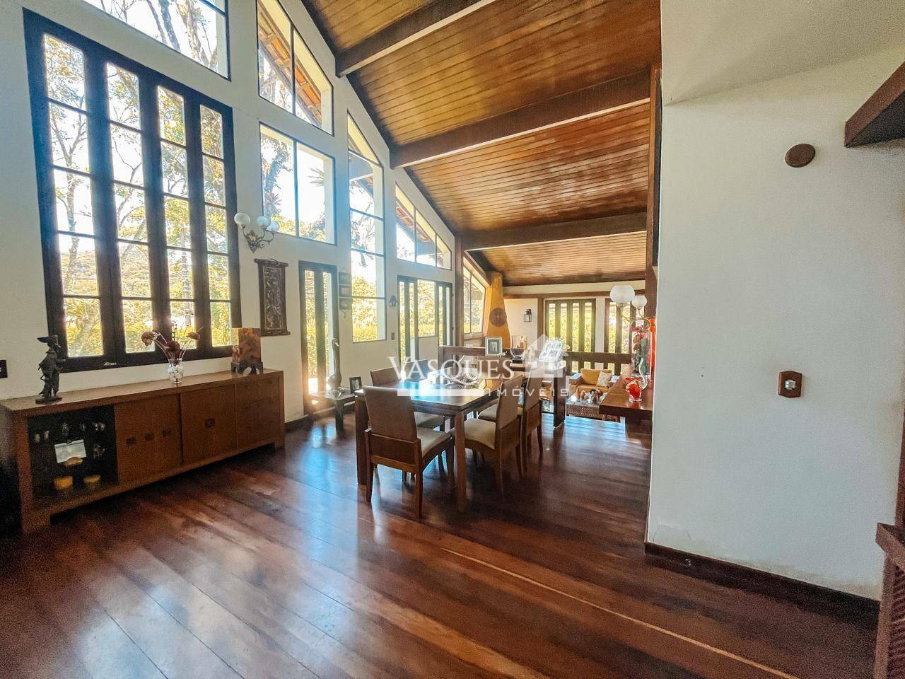 Casa à venda com 3 quartos, 148m² - Foto 9