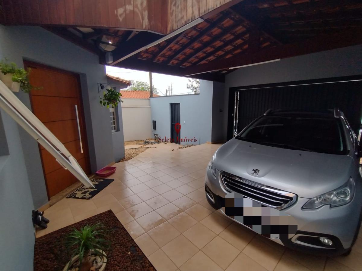 Casa à venda com 2 quartos, 200m² - Foto 3