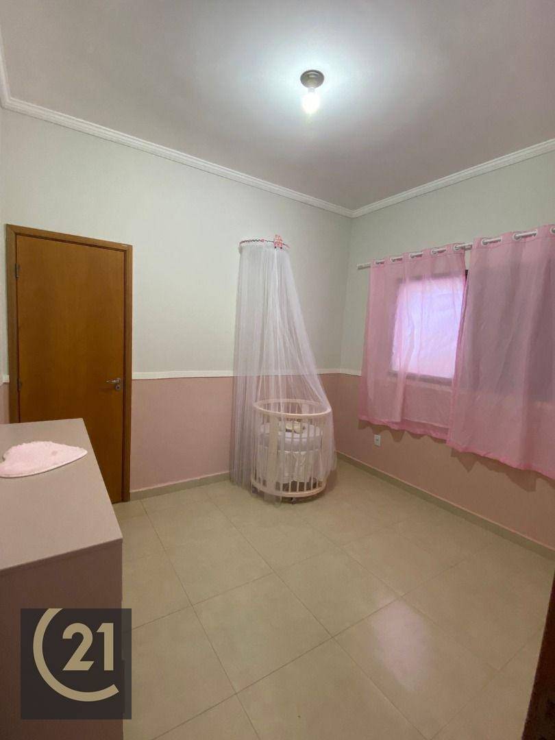 Casa à venda com 2 quartos, 90m² - Foto 4