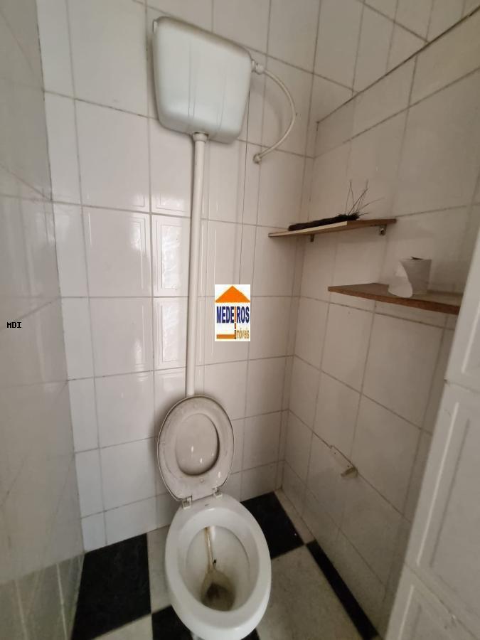 Casa para alugar com 2 quartos, 70m² - Foto 16