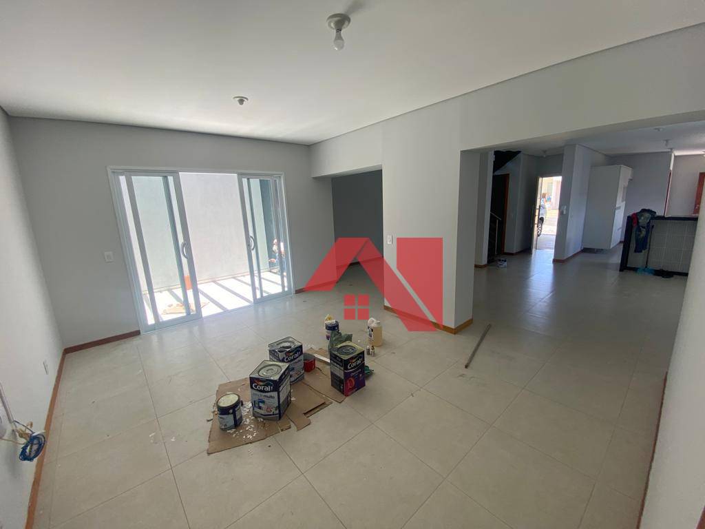 Sobrado à venda e aluguel com 3 quartos, 200m² - Foto 19