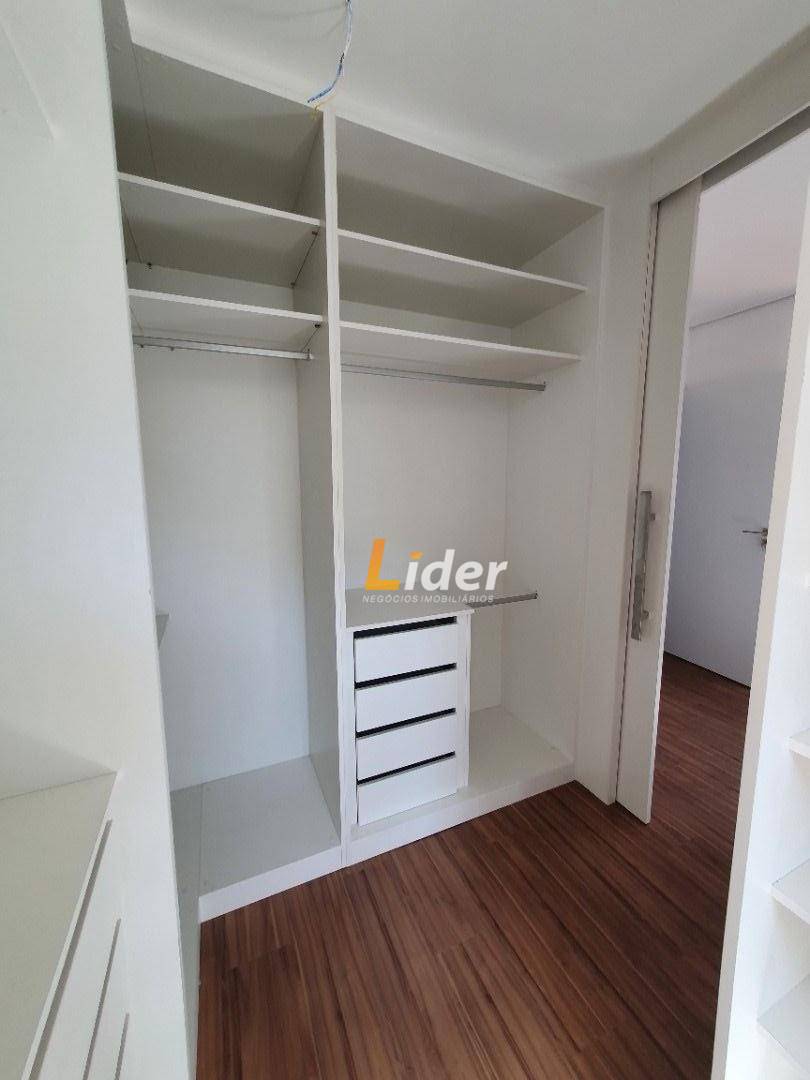 Apartamento à venda com 4 quartos, 225m² - Foto 21