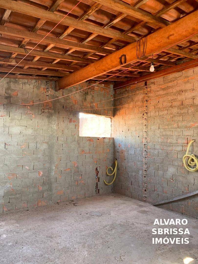 Casa à venda com 2 quartos, 94m² - Foto 11