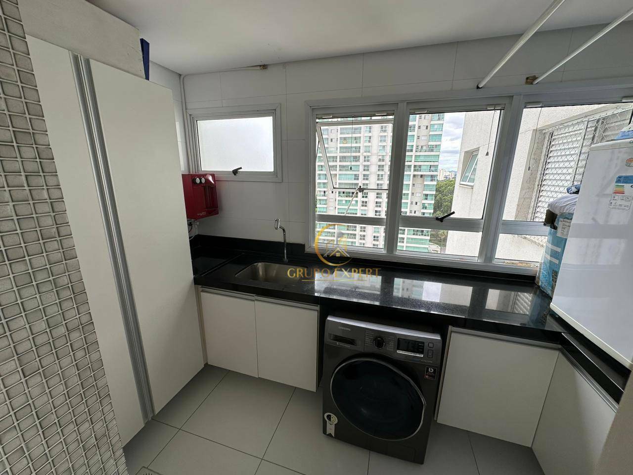 Apartamento à venda com 3 quartos, 130m² - Foto 13