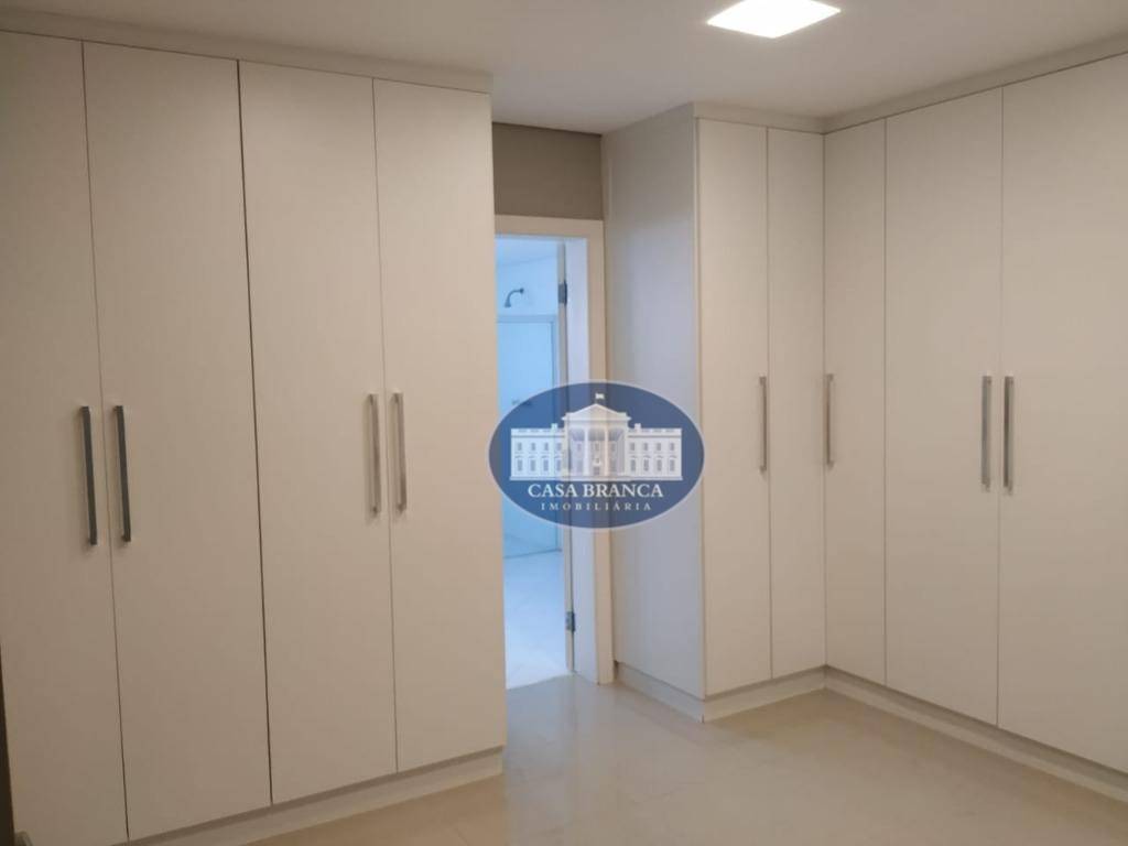 Apartamento para alugar com 4 quartos, 298m² - Foto 13