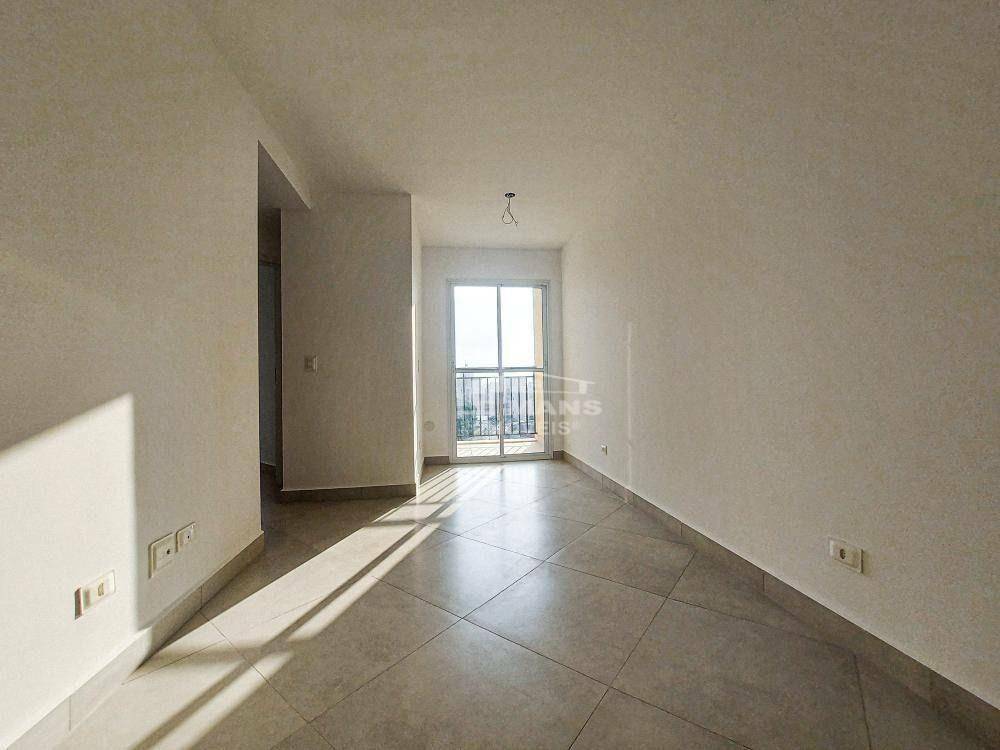 Apartamento à venda com 2 quartos, 62m² - Foto 1