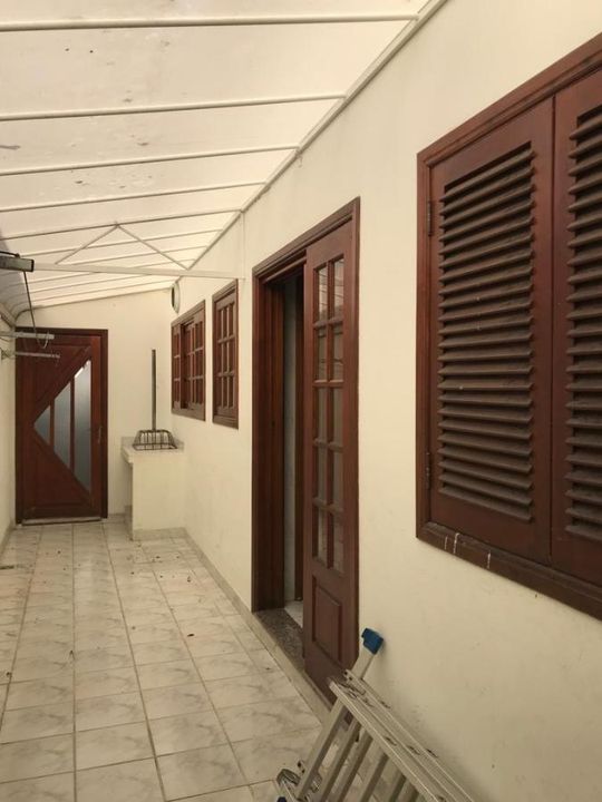 Casa à venda com 3 quartos, 307m² - Foto 11