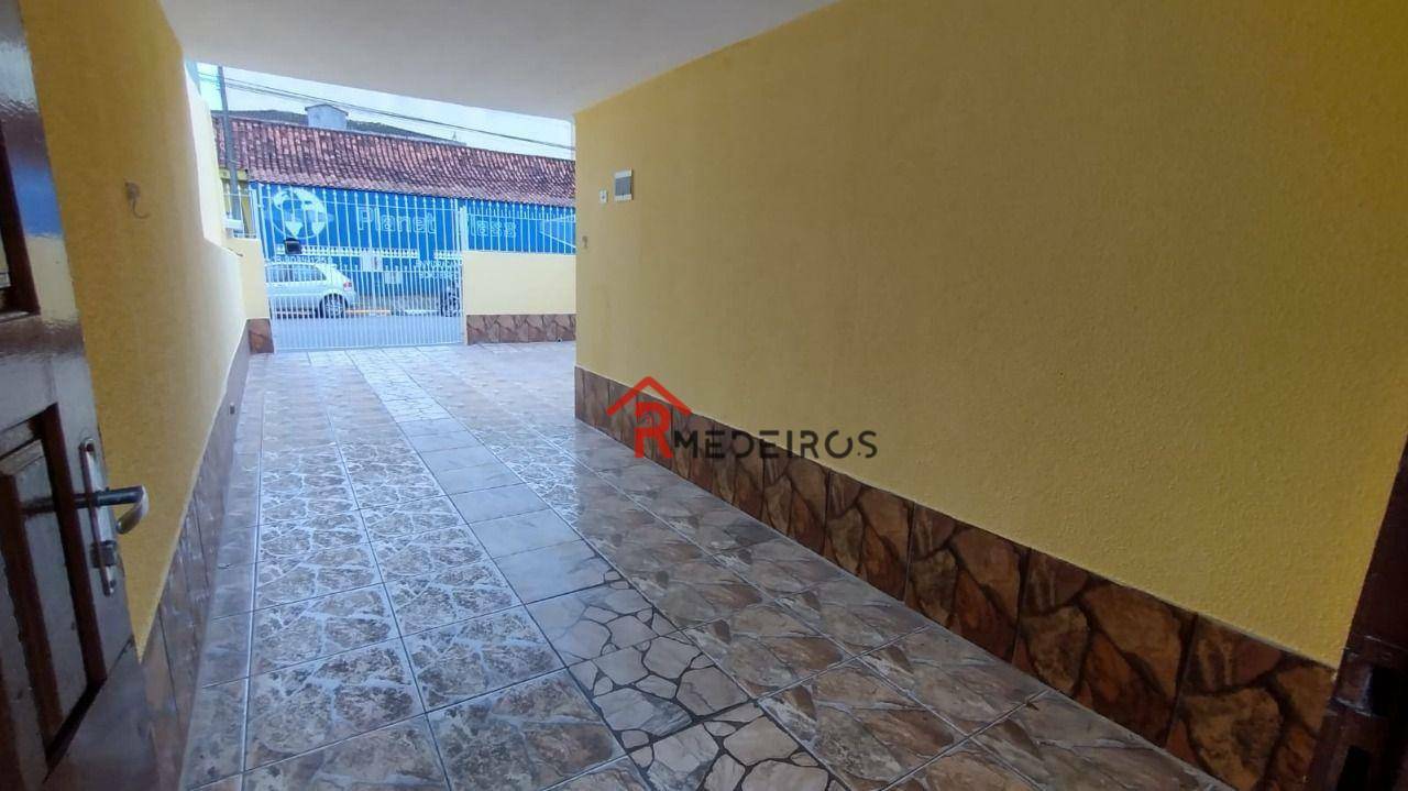 Casa à venda com 2 quartos, 120m² - Foto 3