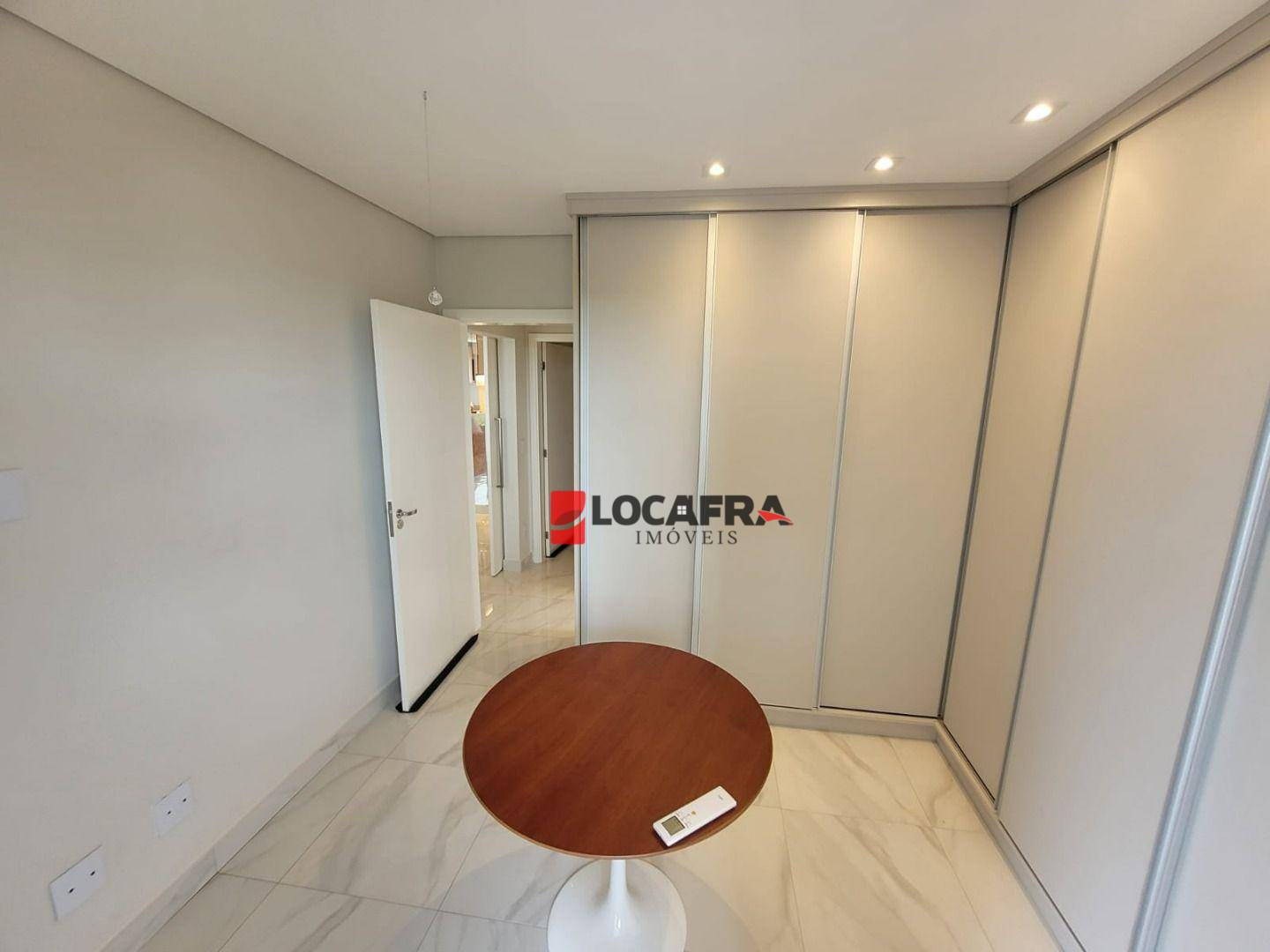 Apartamento à venda com 2 quartos, 78m² - Foto 18