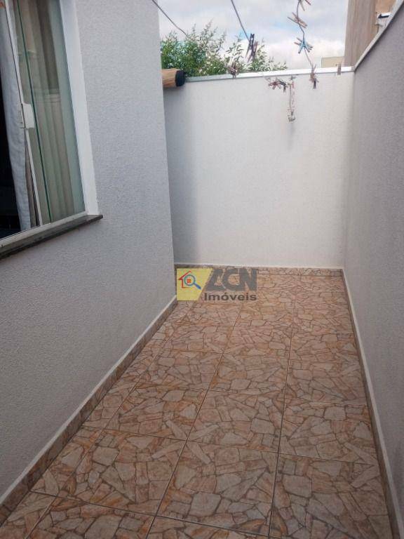 Casa à venda com 2 quartos, 70m² - Foto 14