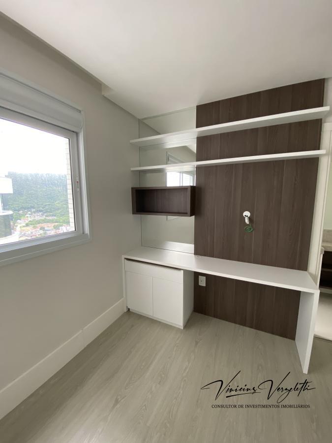 Apartamento à venda com 4 quartos, 237m² - Foto 28