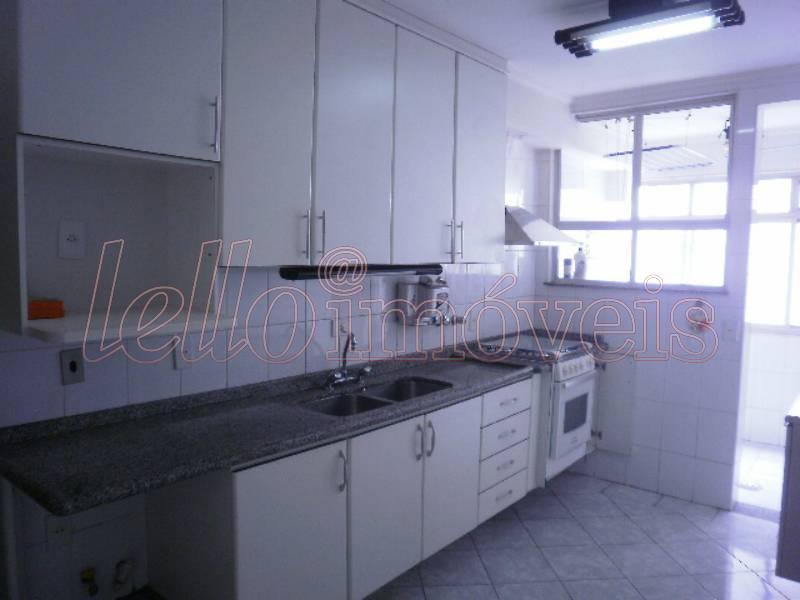 Apartamento para alugar com 3 quartos, 120m² - Foto 12