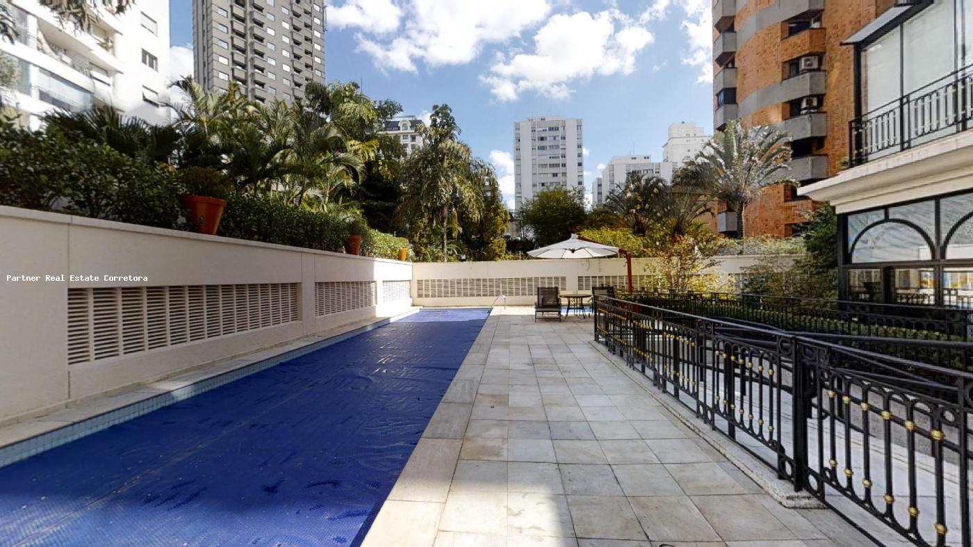 Apartamento à venda com 3 quartos, 261m² - Foto 5