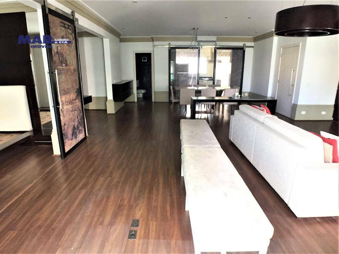 Apartamento à venda com 3 quartos, 200m² - Foto 2