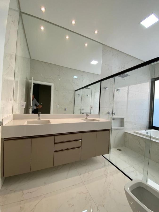 Casa à venda com 3 quartos, 251m² - Foto 20