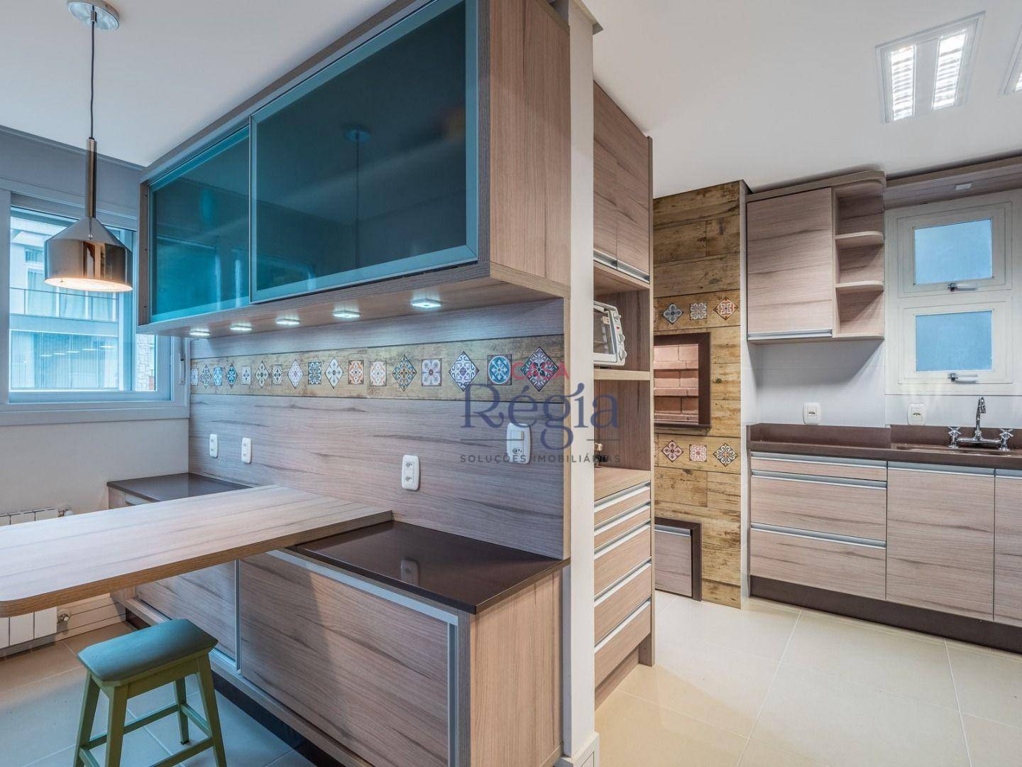 Apartamento à venda com 4 quartos, 200m² - Foto 6