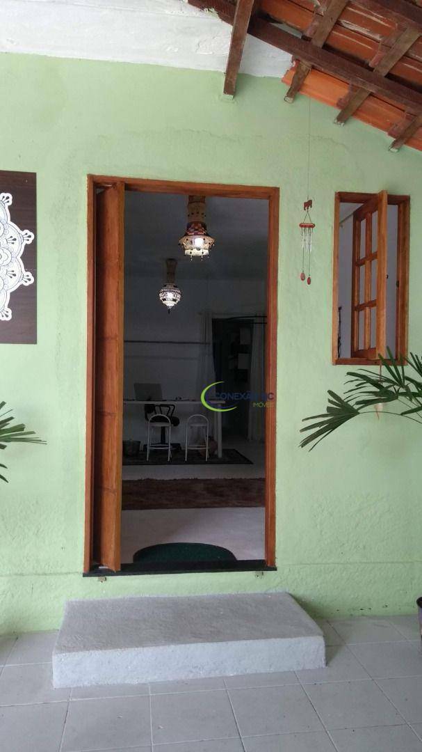 Casa à venda com 2 quartos, 200m² - Foto 2