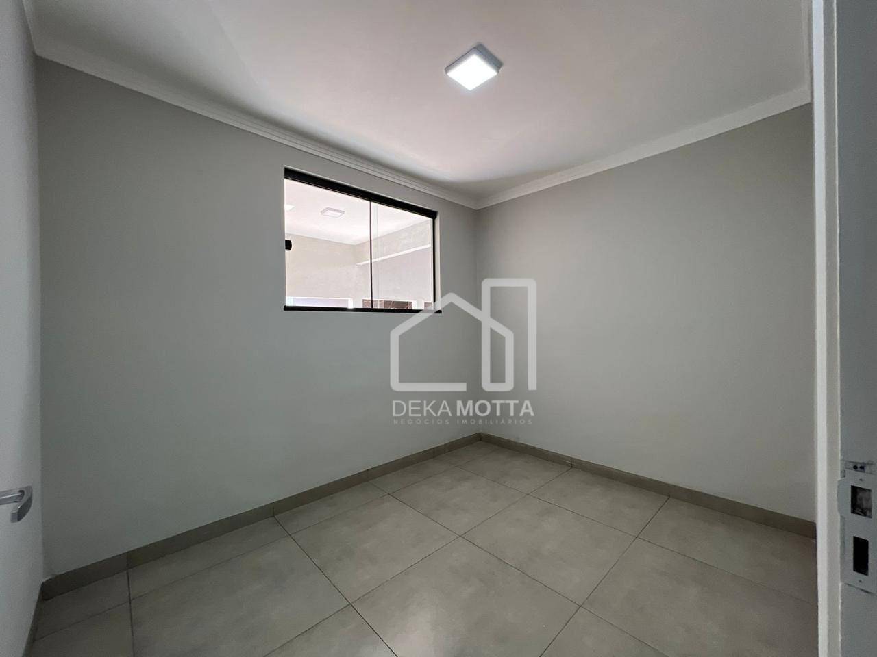 Casa à venda com 3 quartos, 200m² - Foto 9