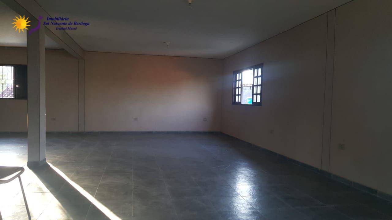 Casa à venda com 4 quartos, 328m² - Foto 20