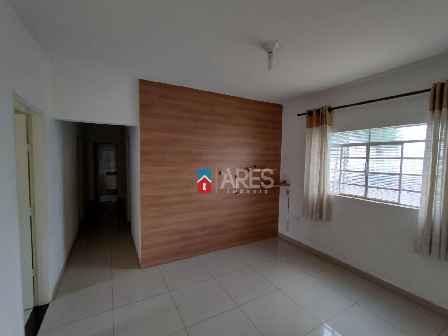 Casa à venda com 4 quartos, 300m² - Foto 5