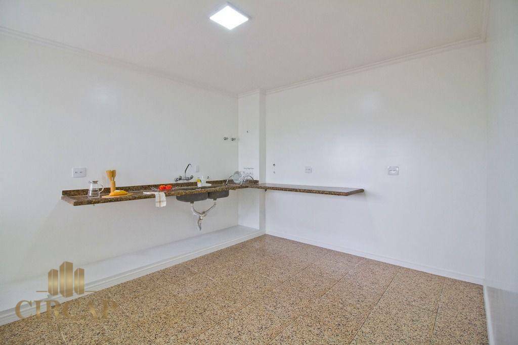 Apartamento à venda com 3 quartos, 180m² - Foto 7