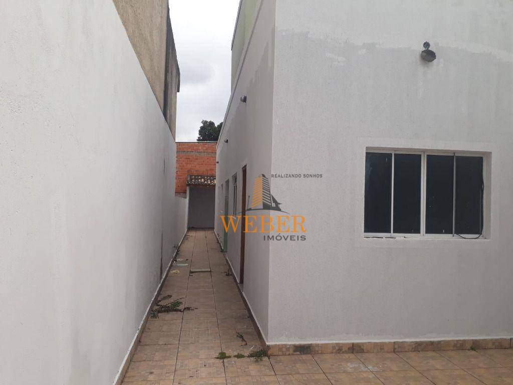 Casa à venda com 2 quartos, 80m² - Foto 4