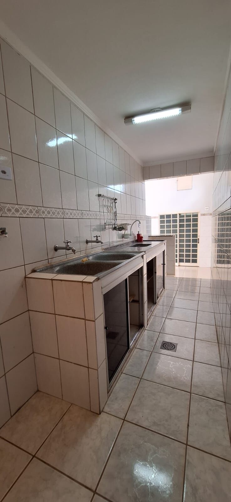 Casa à venda com 4 quartos, 250m² - Foto 11